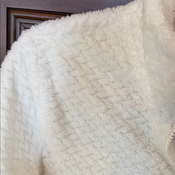 Free2B Fuzzy Zip Up Jacket Size M - Picture 3 of 10